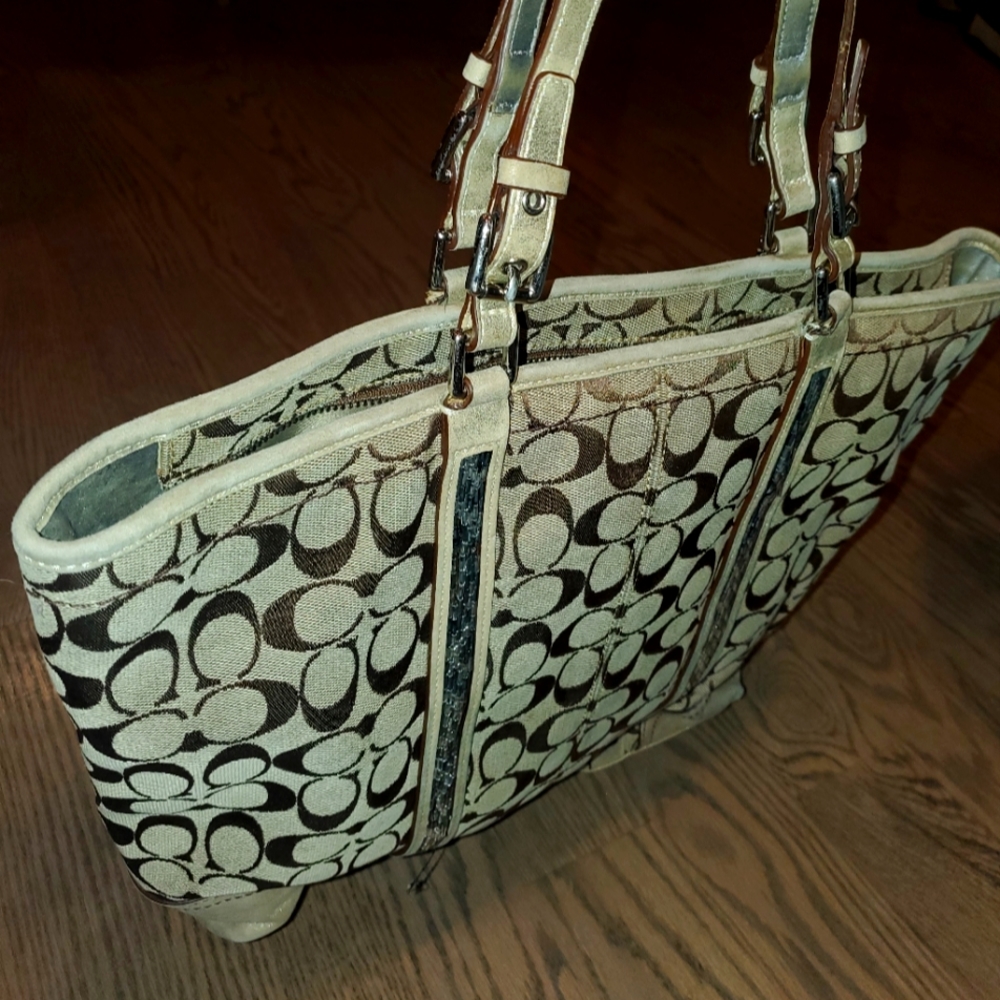 Coach handbag